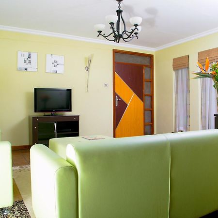 Batians Apartment Hotel Nairobi Pokoj fotografie